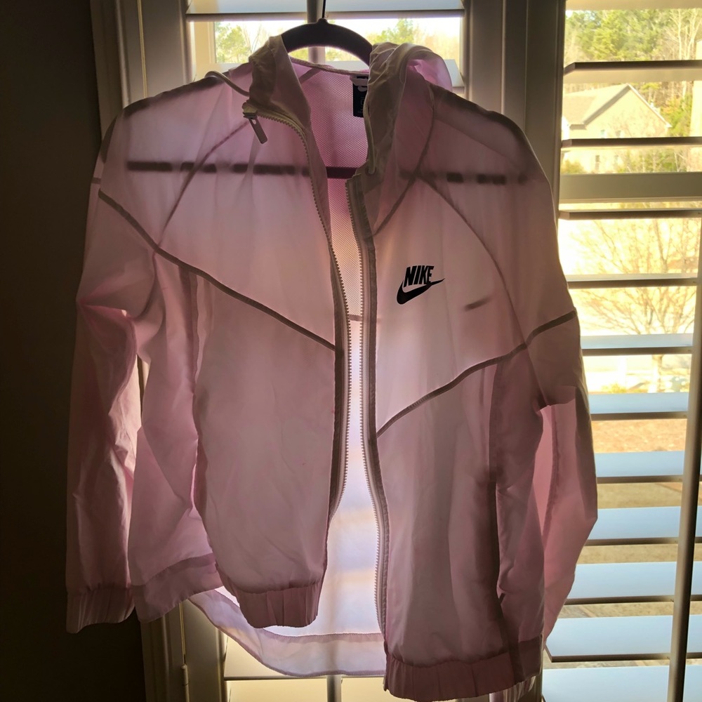 nike windbreaker